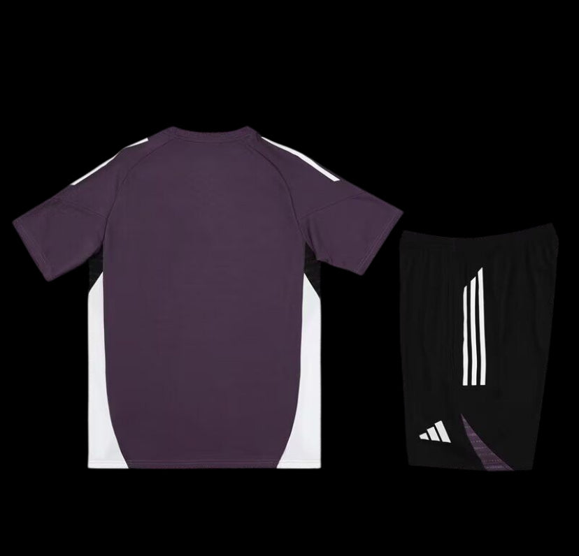 Kit allenamento Manchester United 25/26