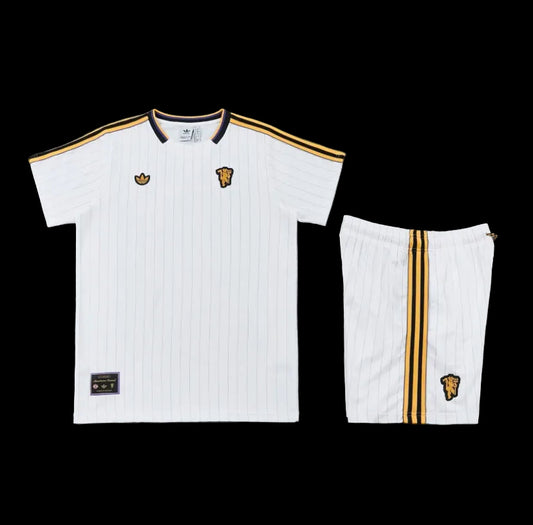 Kit allenamento Manchester United 25/26