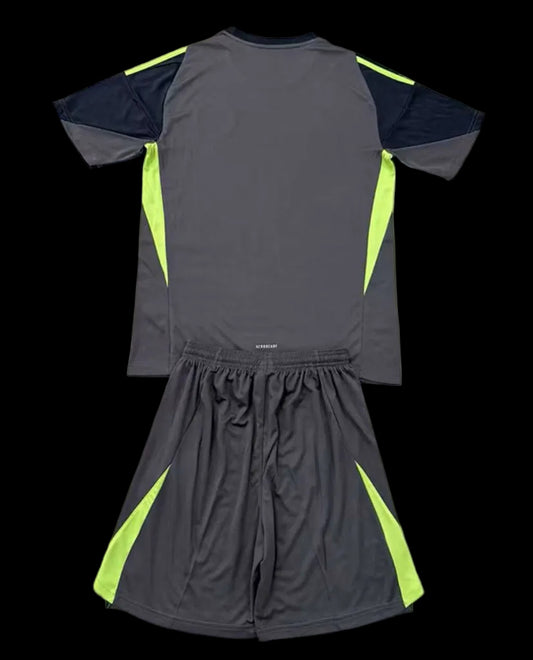 Kit Bambino Manchester United Portiere 25/26